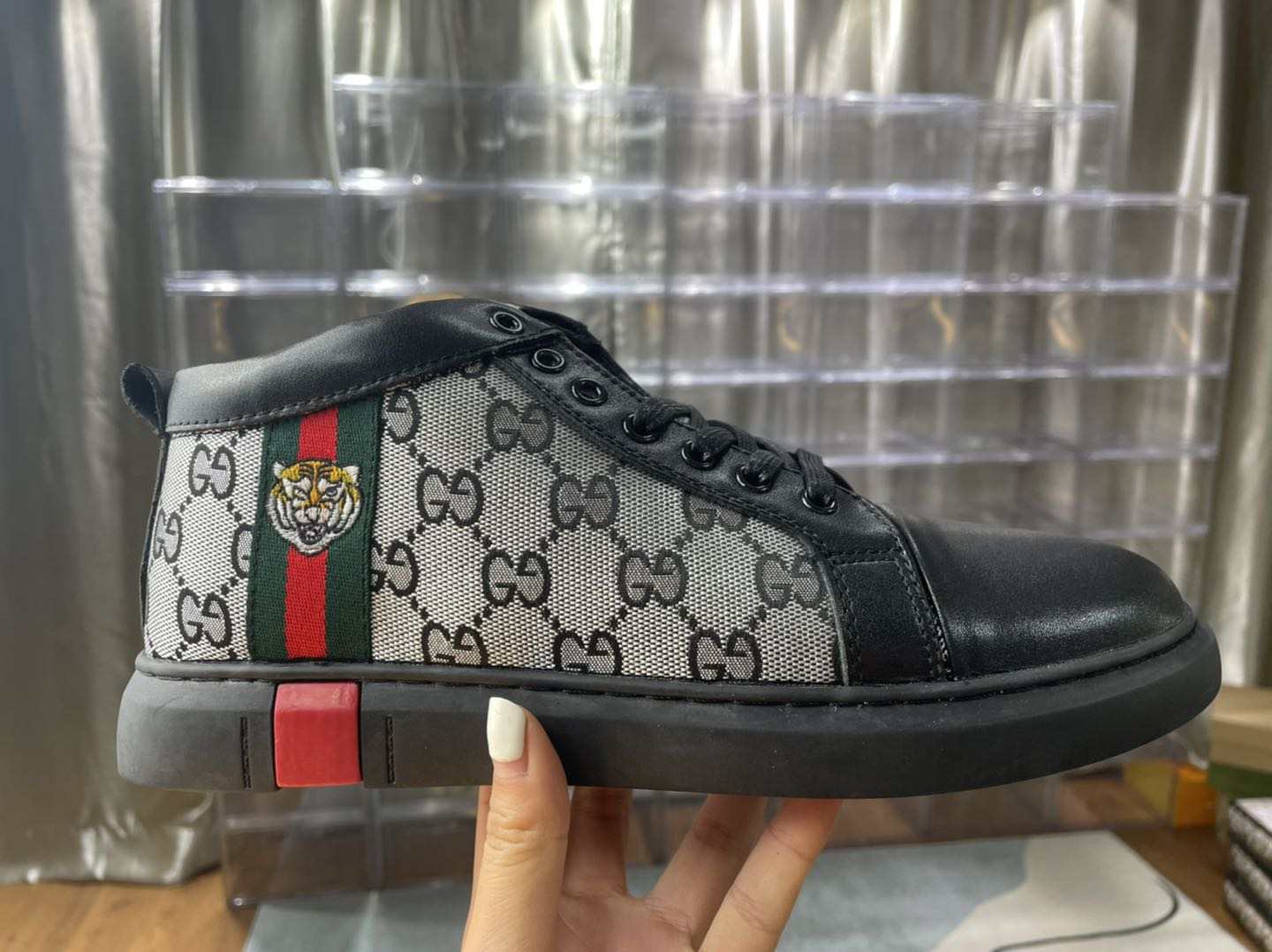 Gucci Luxury Men's Casual Shoes