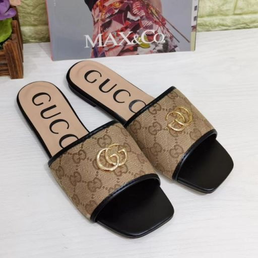 GUCCI Monogram Open Toe Casual Slippers